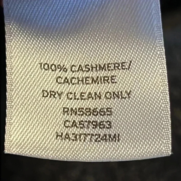 HALOGEN women’s  GRAY‎ CASHMERE SWEATER Md warm soft luxury party winter party - Picture 4 of 5